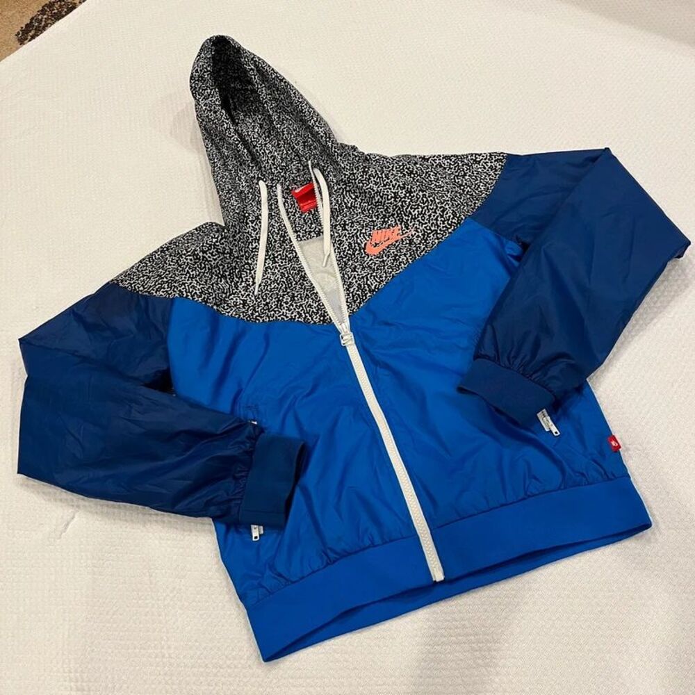 Nike windbreaker